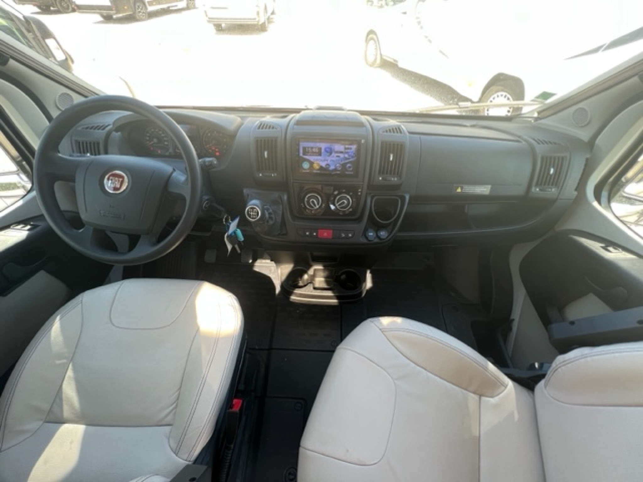 41533-03-2048.jpg