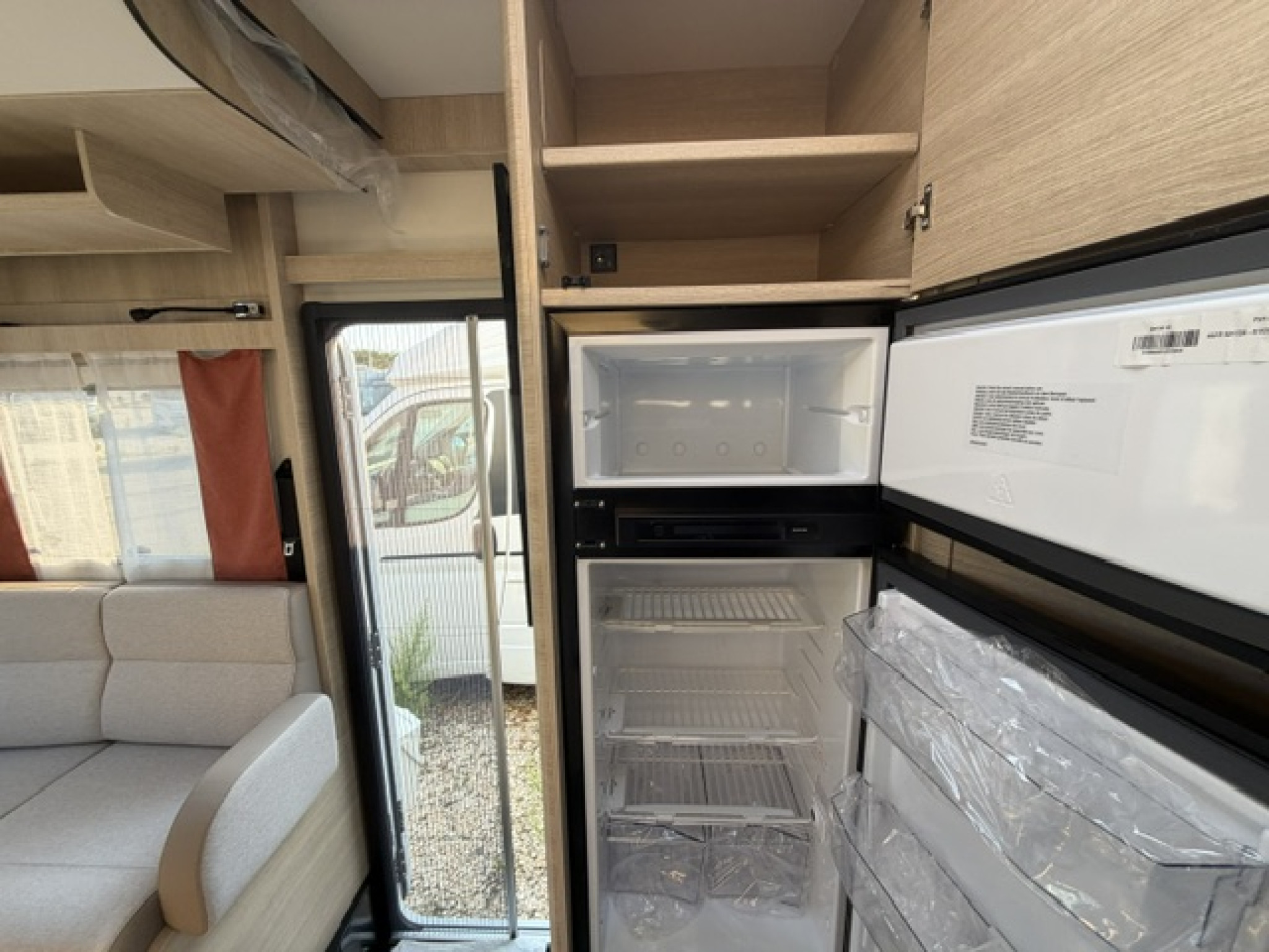 44001-07-2048.jpg