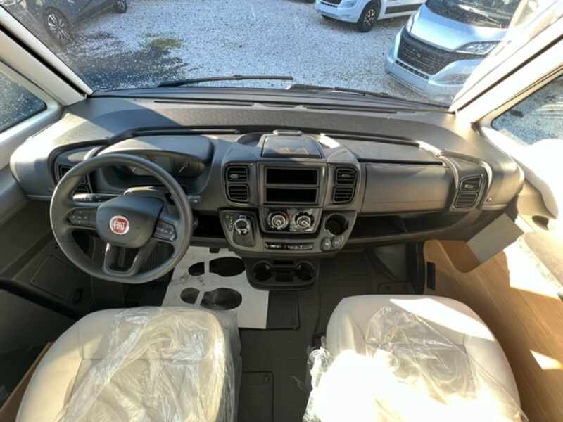 41304-03-2048.jpg