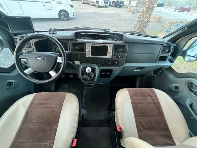 41348-03-2048.jpg