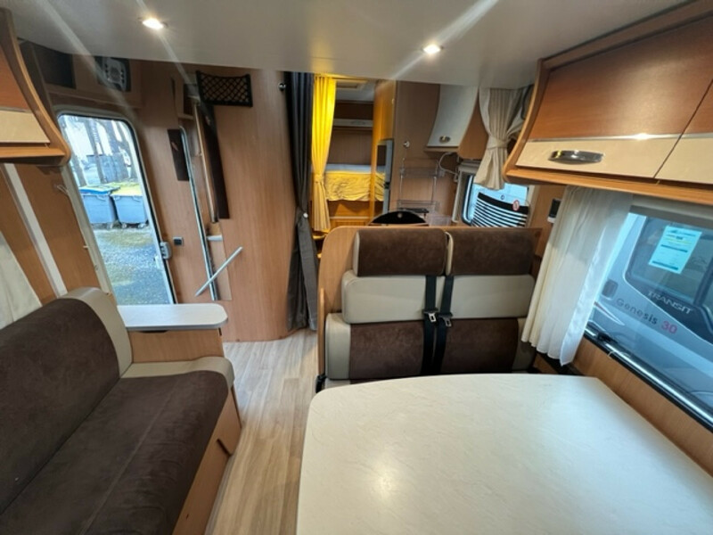 41348-08-2048.jpg