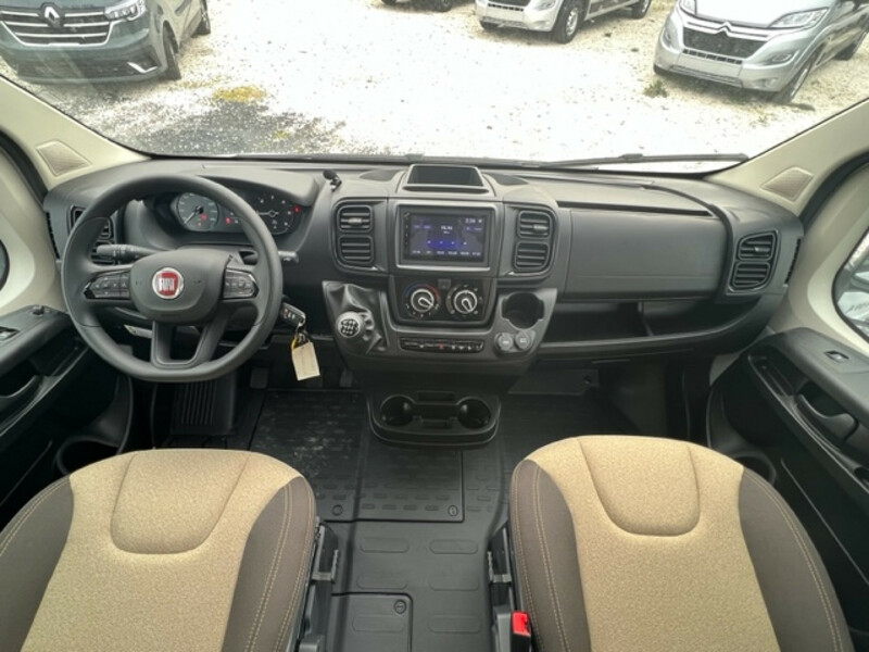 41364-04-2048.jpg