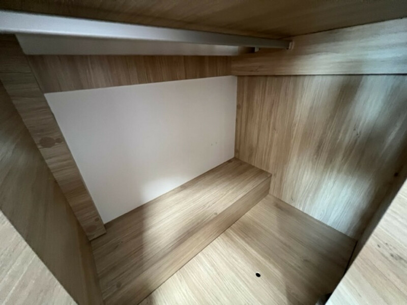 41668-10-2048.jpg