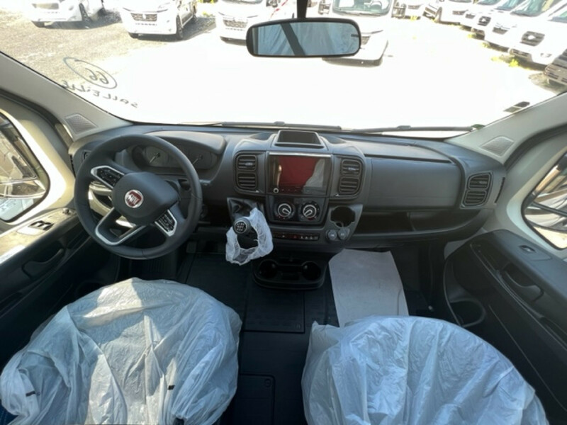 41702-02-2048.jpg