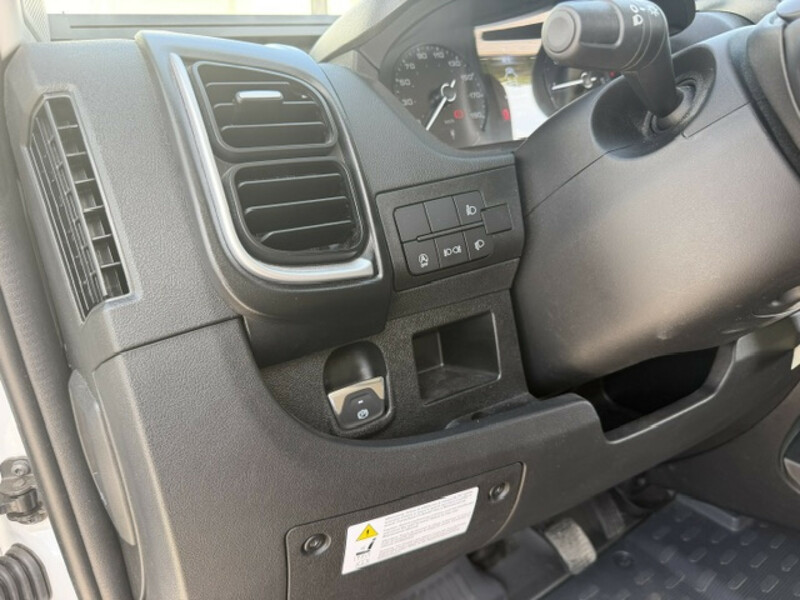 43974-03-2048.jpg