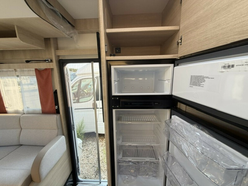 44001-07-2048.jpg